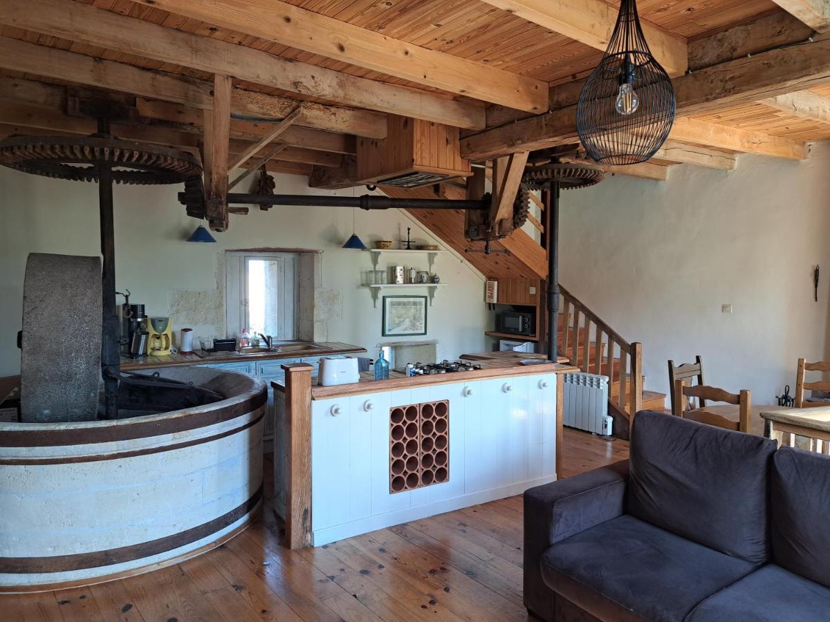 Le Moulin Etourneau - 3 Gites Avec 2 Piscines Champagnac  Exteriér fotografie