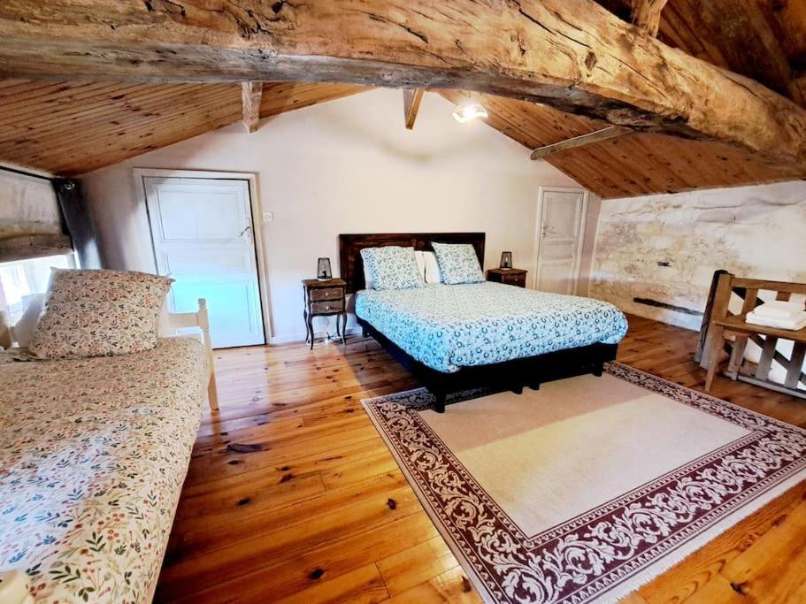 Le Moulin Etourneau - 3 Gites Avec 2 Piscines Champagnac  Exteriér fotografie