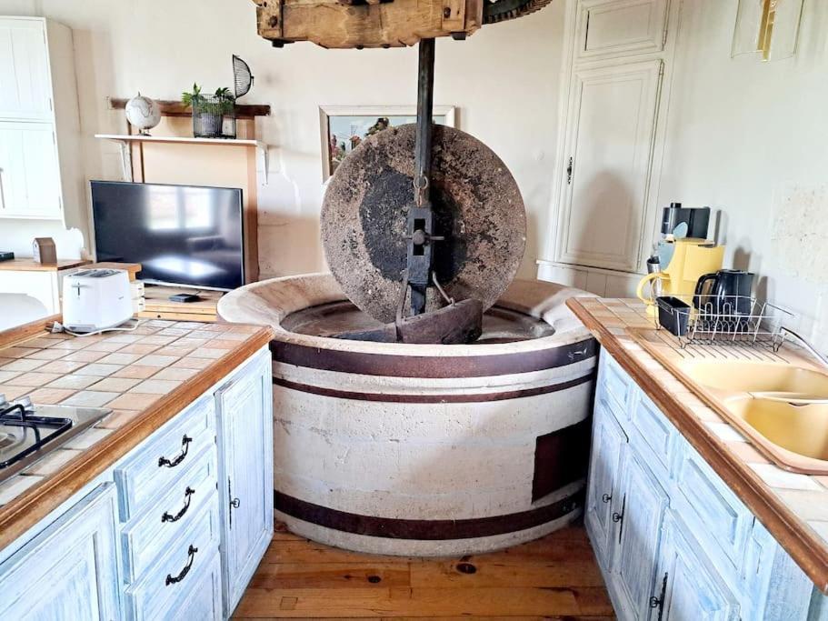 Le Moulin Etourneau - 3 Gites Avec 2 Piscines Champagnac  Exteriér fotografie